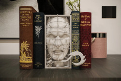 Sujetalibros Pinhead Hellraiser Terror